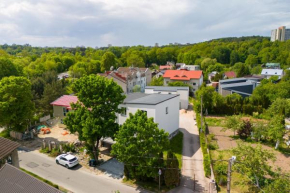 дом с парковкой, близко к центру